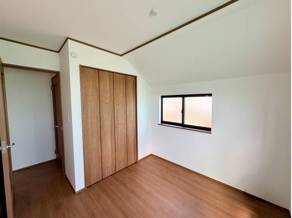 収納付きの洋室