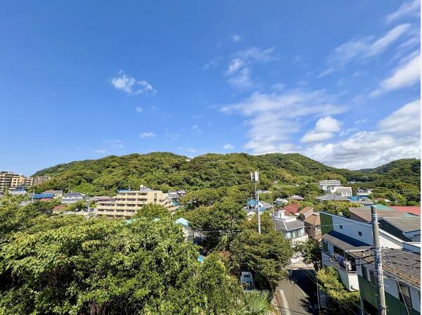 高台ならではのパノラマグリーンビュー！