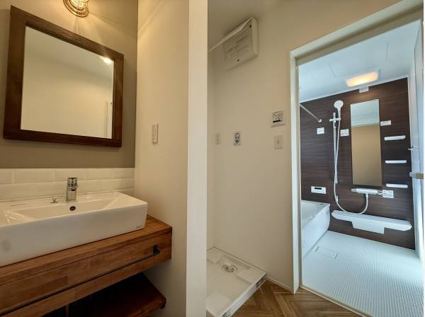 サニタリースペースと浴室