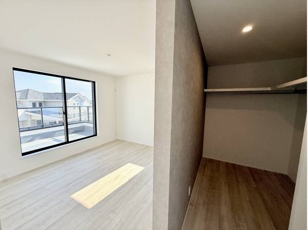 広いWICがある居室