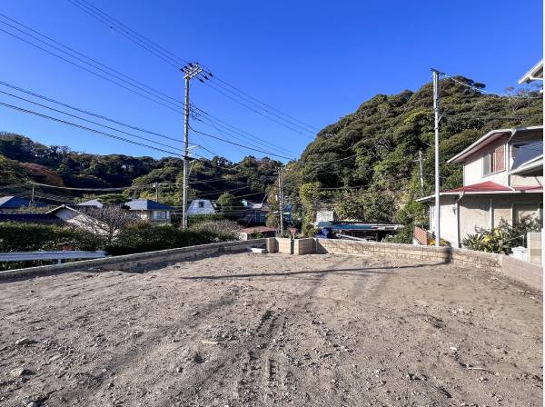 周囲はグリーンビューが広がる鎌倉らしさ溢れる環境