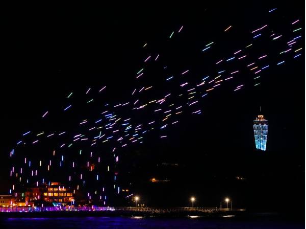 江ノ島の花火大会も自宅から見えそうです(イメージ)