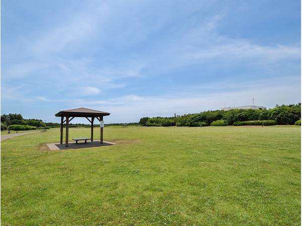 柳島しおさい公園まで徒歩5分（約400m）