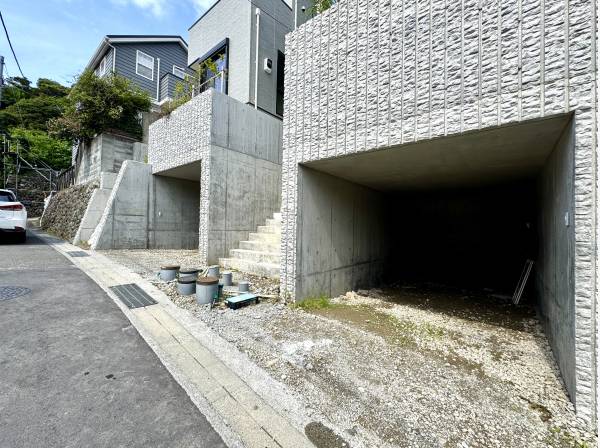 大型車対応のガレージ