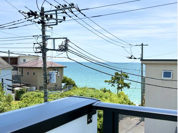 煌めく湘南の海