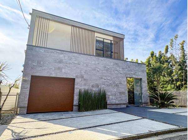 デザイン性に富んだスタイリッシュな佇まい