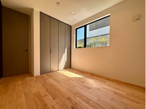 各居室にしっかり収納を備え、すっきりとした暮らしを実現します。