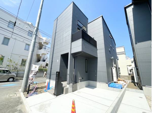 黒を基調としたスタイリッシュな外観
