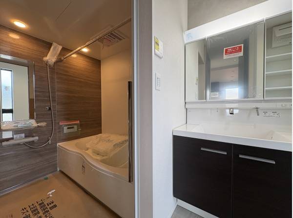 サニタリールーム、バスルーム