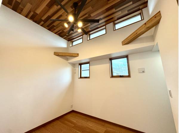 メインベッドルーム