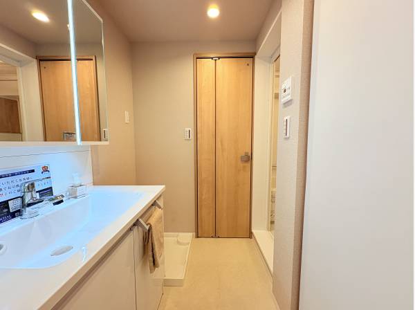 パウダールーム