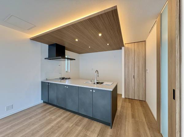 ペニンシュラタイプのキッチンは機能的で使いやすいキッチンです