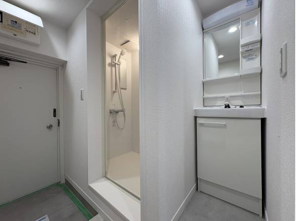 浴室はシャワーのみになっています