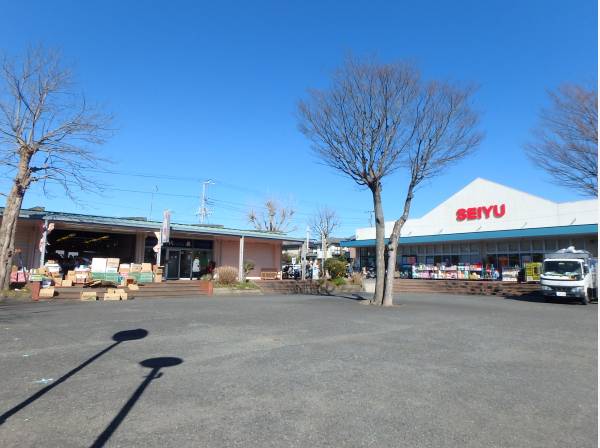 西友逗子ハイランド店まで徒歩15分