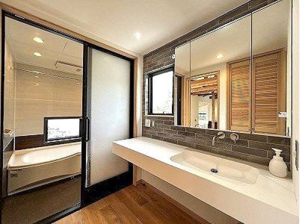 ホテルライクな装いが何気ない日常を特別なひと時へ