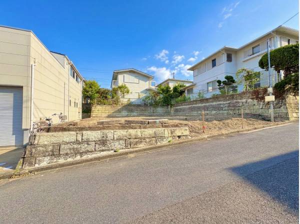 緩やかな勾配の取れた敷地です。