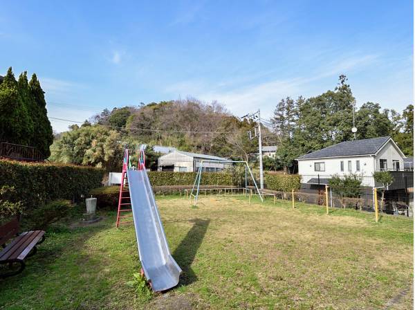 第二立石公園まで徒歩5分（約400m）