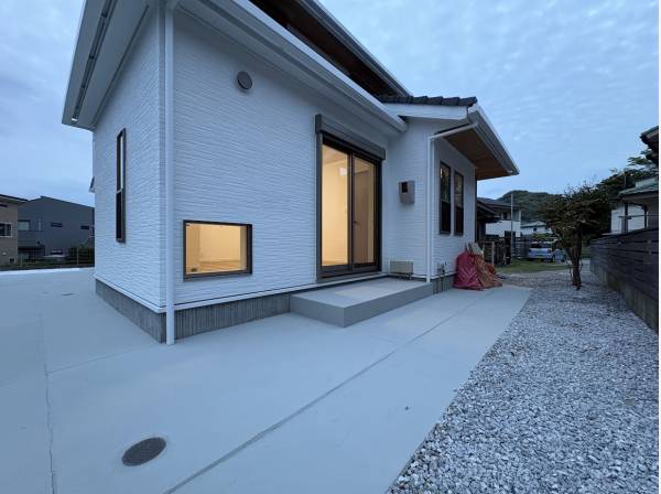 プライベート感ある広いお庭スペース