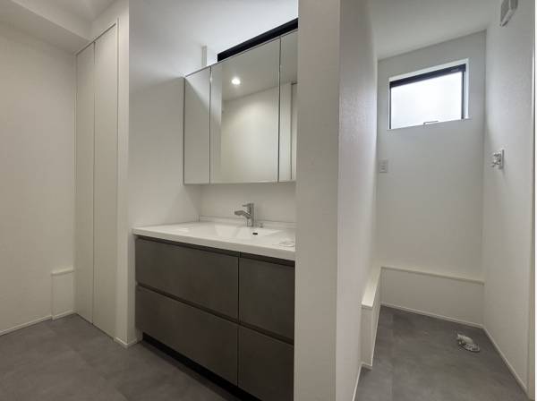 清潔感あるサニタリスペース