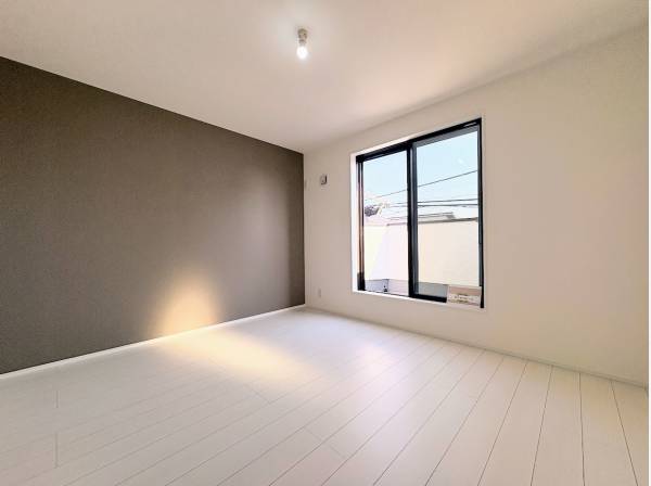 日当たりの良い2階洋室