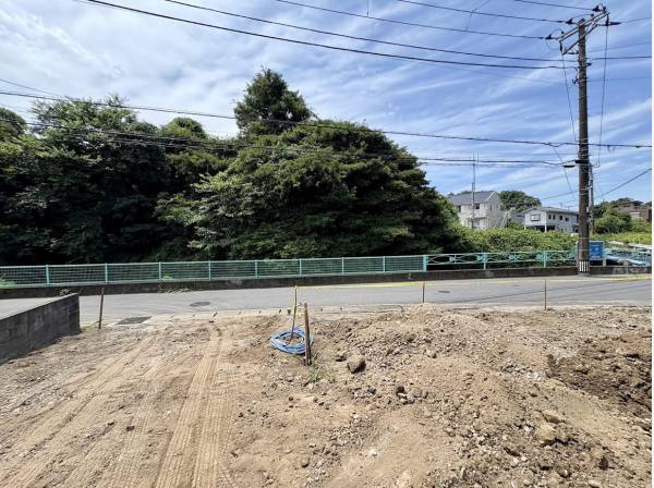 敷地内からは緑を眺めます。