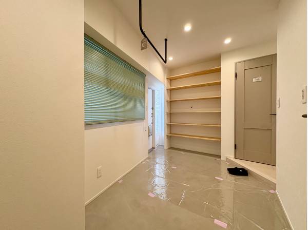 マリンスポーツ後に嬉しい、広々とした土間スペース！