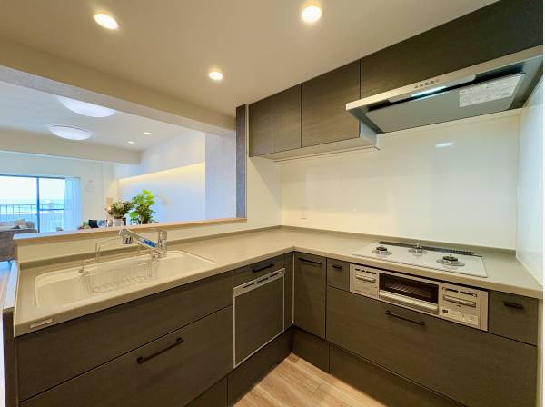 L字型のキッチンスペース