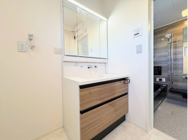 サニタリールームも十分な広さがあります