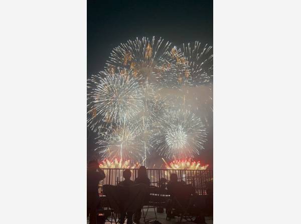 逗子海岸の花火大会は屋上から一望