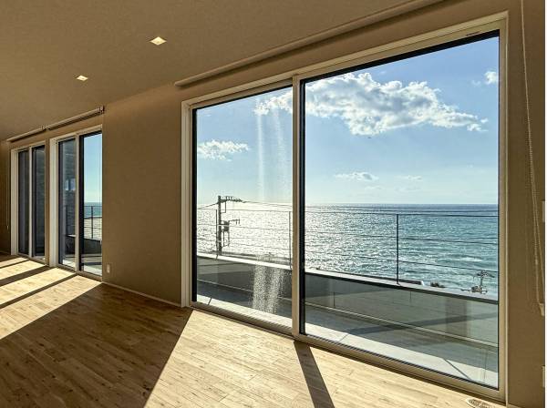 ＬＤＫからはこんなにもはっきりと海を望みます