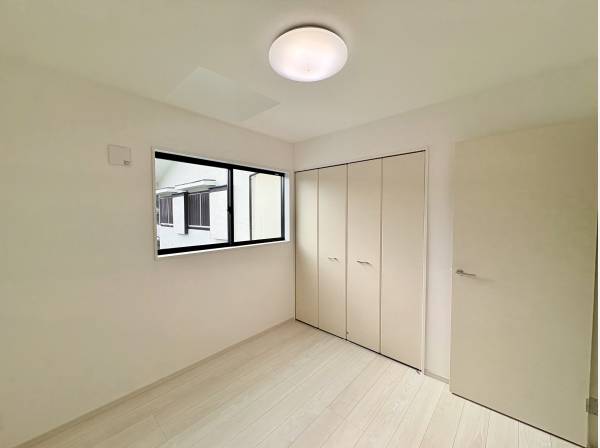 洋室4.5帖全室クローゼット付きです