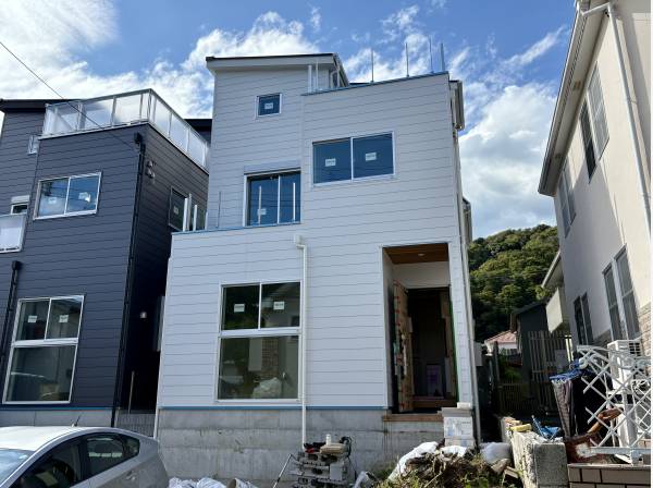 ルーフバルコニー付きのお家です。