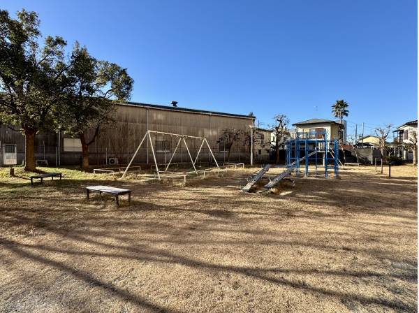 マンション隣地には公園も併設