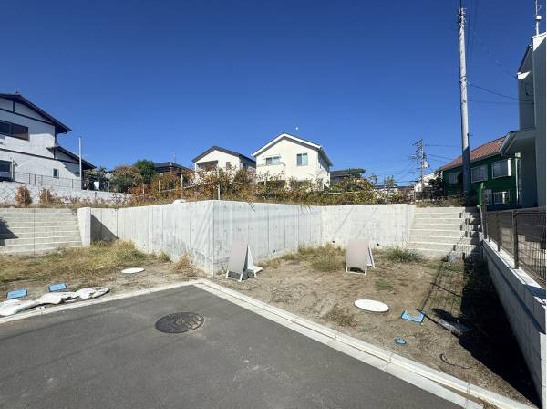 綺麗に造成された開発分譲地の最終1区画です