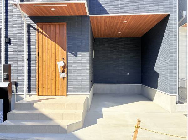 ビルドインガレージ１台分