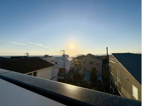 海や江ノ島を眺望でき、天気によっては富士山を眺望することもできます