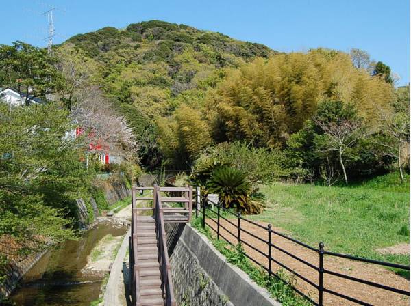 前田川遊歩道まで徒歩7分（約550ｍ）