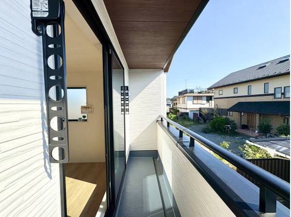 バルコニーは日当たり・風通し良好！
