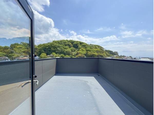 ルーフバルコニーはとても気持ちいい～スペースでした。