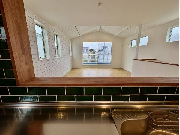 キッチンからの眺めも素敵で、楽しくなりそう！