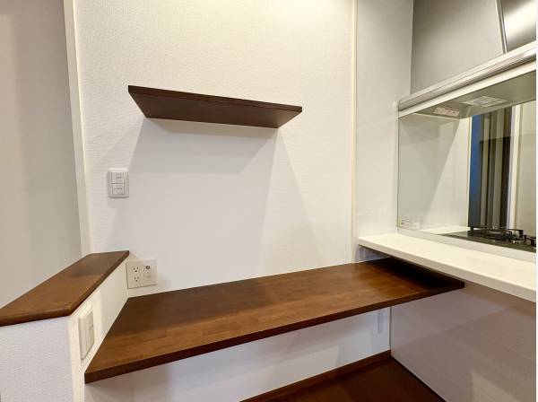 ちょっとしたカウンタースペース付