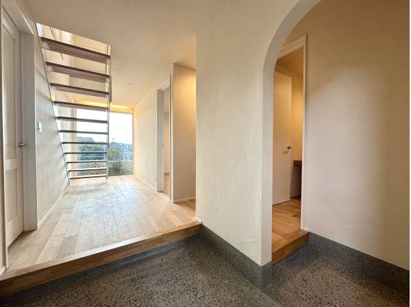 アーチ型のシューズクロークが素敵です