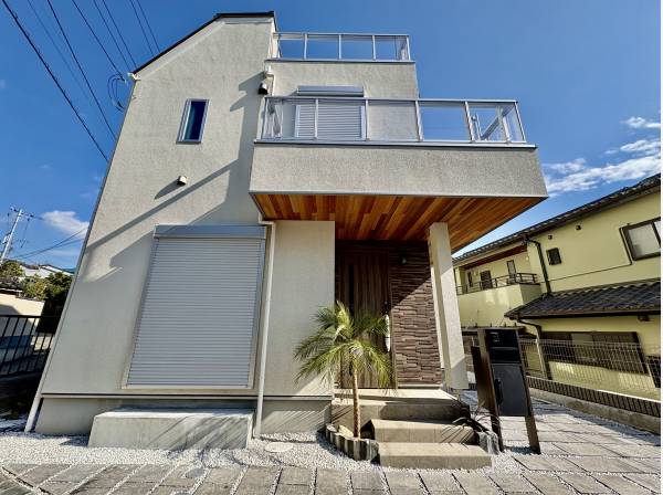 外観も南国風でいい感じですね！