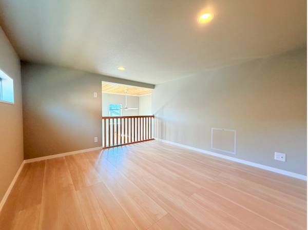 6.5帖の小屋裏収納！オープン手摺でLDKを見下ろします！