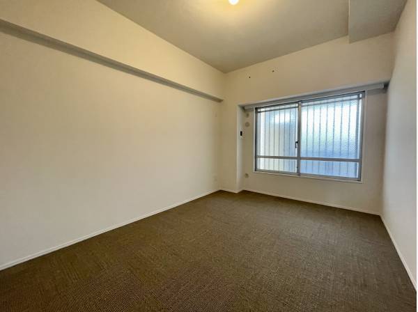 洋室は全部で2部屋ございます