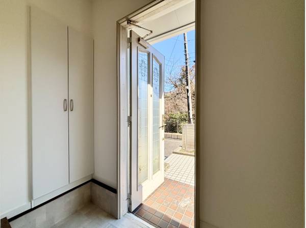 ゆとりのある玄関スペース