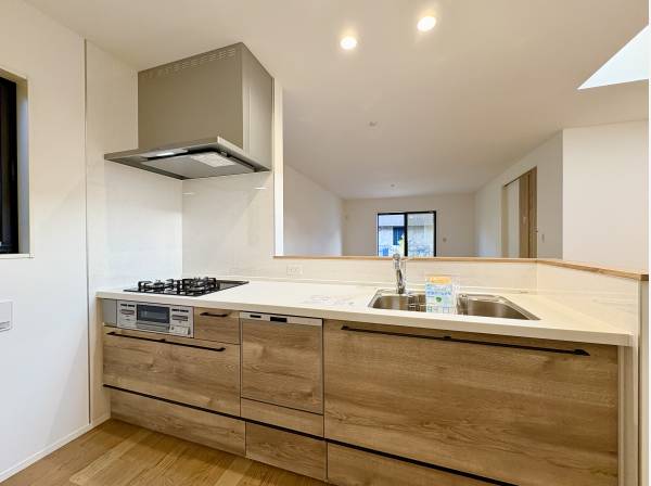 対面式のシステムキッチン