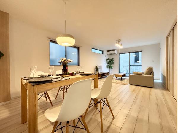 おしゃれなダイニングスペース