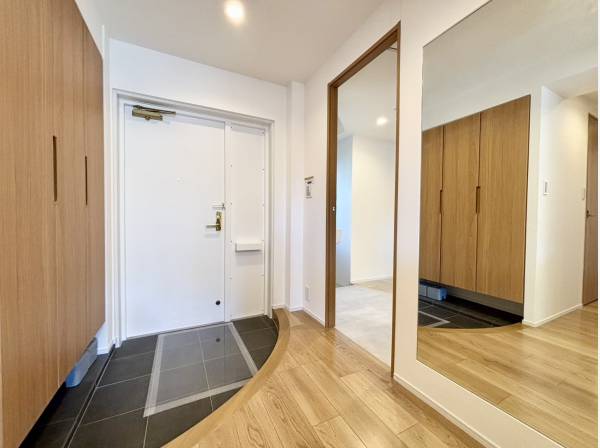 ゆとりある玄関スペース