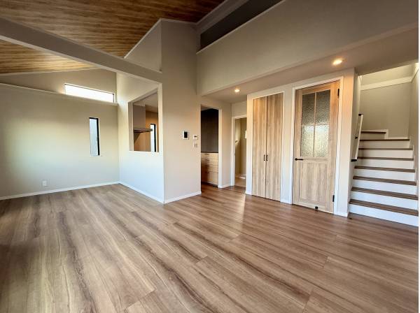 木目調のお洒落なデザイン！